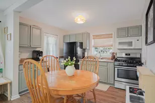 2 Stuart Ave, Wappingers Falls, NY 12590 - Photo 10
