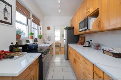 86-10 34th Avenue #613, Jackson Heights, NY 11372 - Photo 1