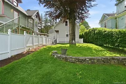 116 Carpenter Avenue, Mount Kisco, NY 10549 - Photo 2