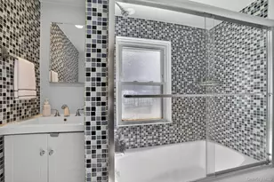 4218 Herkimer Pl, Bronx, NY 10470 - Photo 24