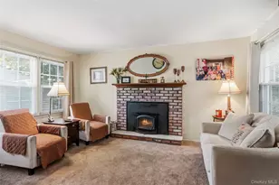 4 Birch Pl, Glen Cove, NY 11542 - Photo 12