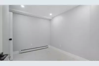 506 E 183rd Street, Bronx, NY 10458 - Photo 18