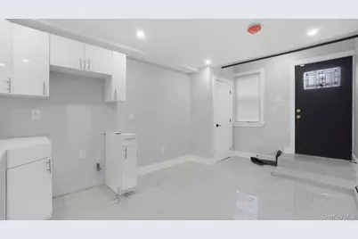 506 E 183rd Street, Bronx, NY 10458 - Photo 16