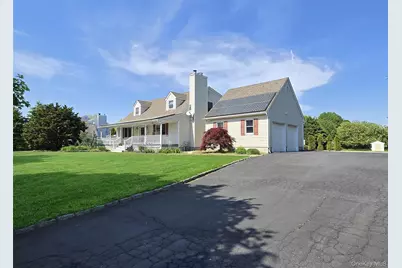 635 Farmveu Road, Mattituck, NY 11952 - Photo 2