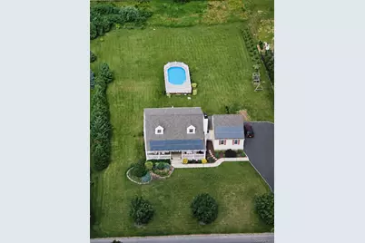 635 Farmveu Road, Mattituck, NY 11952 - Photo 6