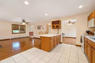 635 Farmveu Rd, Mattituck, NY 11952 - Photo 10