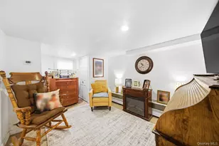 411 Glen Dr, Shirley, NY 11967 - Photo 22