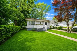 411 Glen Dr, Shirley, NY 11967 - Photo 4