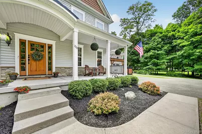 220 Bay View Avenue, Cornwall, NY 12520 - Photo 2