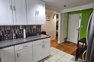 114-52 205th St, Saint Albans, NY 11412 - Photo 16