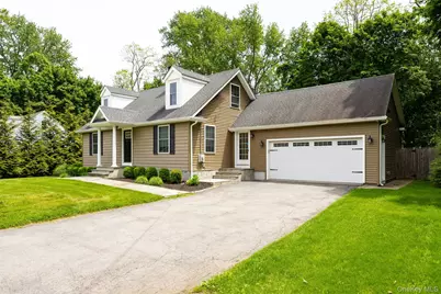 56 Florence Avenue, Fishkill, NY 12524 - Photo 2