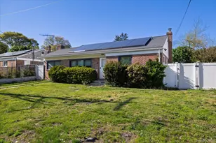 69 W 22nd St, Huntington Station, NY 11746 - Photo 12