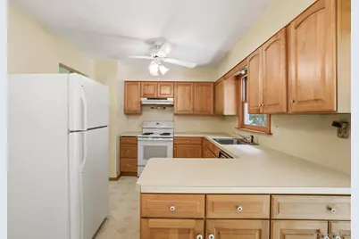 34 Julie Drive, Hopewell Junction, NY 12533 - Photo 10