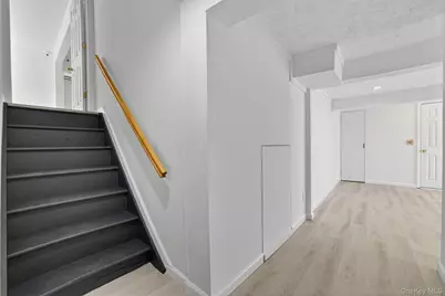 263 Croydon Road, Yonkers, NY 10710 - Photo 28