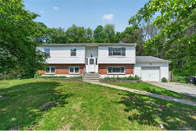 129 Vails Gate Heights Drive, New Windsor, NY 12553 - Photo 4