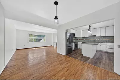 129 Vails Gate Heights Drive, New Windsor, NY 12553 - Photo 18