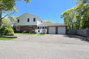 30 Park Ave, Shirley, NY 11967 - Photo 8