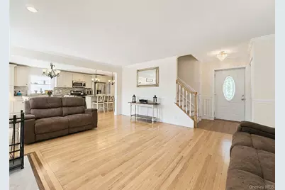 30 Park Avenue, Shirley, NY 11967 - Photo 10
