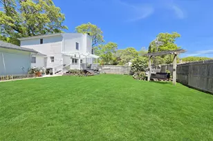 30 Park Ave, Shirley, NY 11967 - Photo 26