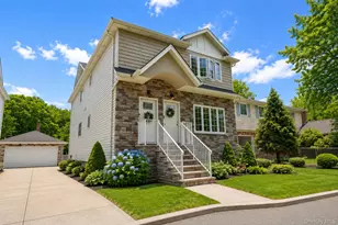 172 Mac Gregor St, New York, NY 10309 - Photo 2