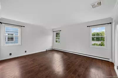585 Bedford Road, Pleasantville, NY 10570 - Photo 18