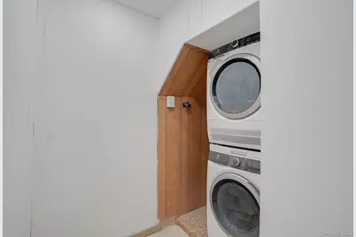 18 W Market Street, Hyde Park, NY 12538 - Photo 12