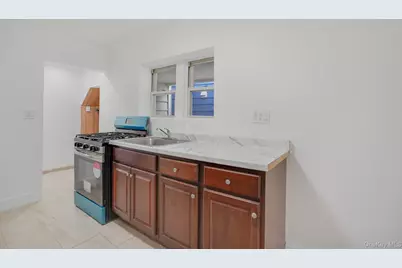 18 W Market Street, Hyde Park, NY 12538 - Photo 10