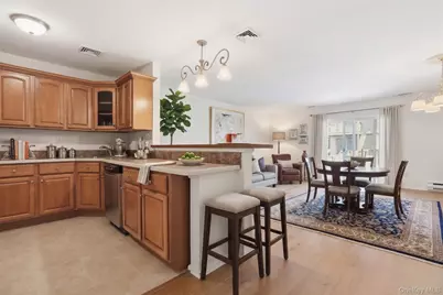 100 Daly Boulevard #2403, Oceanside, NY 11572 - Photo 2