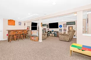 505 Lariat Ln, Bethpage, NY 11714 - Photo 26