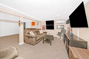 505 Lariat Ln, Bethpage, NY 11714 - Photo 28