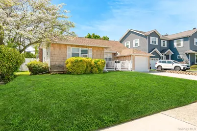505 Lariat Lane, Bethpage, NY 11714 - Photo 4