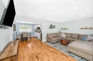 505 Lariat Ln, Bethpage, NY 11714 - Photo 6