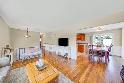 7 Berkeley Avenue, Selden, NY 11784 - Photo 6