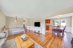 7 Berkeley Ave, Selden, NY 11784 - Photo 6