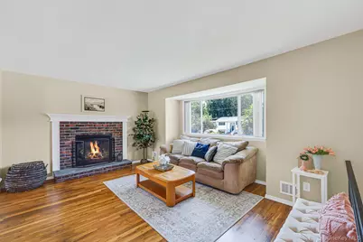 7 Berkeley Avenue, Selden, NY 11784 - Photo 4