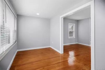 890 Kings Parkway, Baldwin, NY 11510 - Photo 2