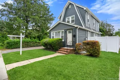 890 Kings Parkway, Baldwin, NY 11510 - Photo 1