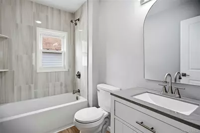 890 Kings Parkway, Baldwin, NY 11510 - Photo 8