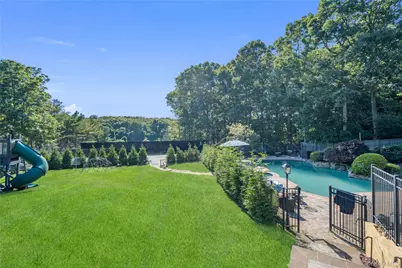 26 Tamara Court, Melville, NY 11747 - Photo 32