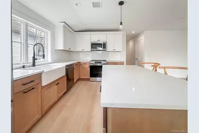 616 Main Street #B, Greenport, NY 11944 - Photo 4