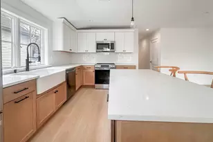 616 Main St, Greenport, NY 11944 - Photo 4