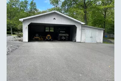 100 Decker Road #2, Wallkill, NY 12589 - Photo 4