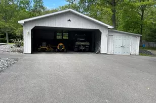 100 Decker Rd, Wallkill, NY 12589 - Photo 4