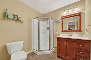 31 Bridgewater Way, Poughkeepsie, NY 12601 - Photo 18