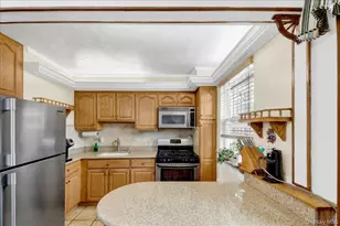 2930 Dudley Ave, Bronx, NY 10461 - Photo 8