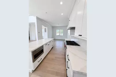 17 Happy Lane, Westhampton Beach, NY 11978 - Photo 4