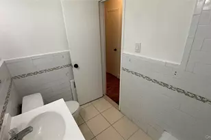 131-11 Kew Gardens Rd, Richmond Hill, NY 11418 - Photo 24
