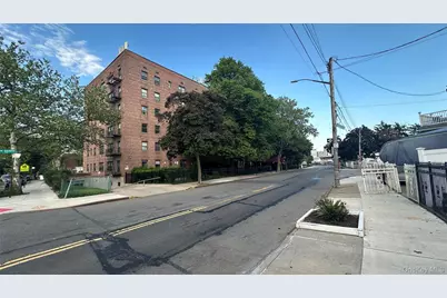 131-11 Kew Gardens Road #1D, Richmond Hill, NY 11418 - Photo 44