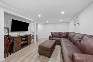 39 Pal St, Plainview, NY 11803 - Photo 26