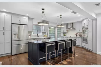 88 Hidden Ridge Drive, Syosset, NY 11791 - Photo 10